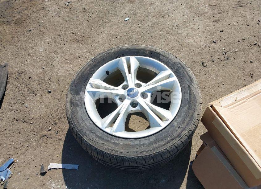 Photo 12 of 2013 Ford Focus SE (VIN 1FADP3F27DL330672)