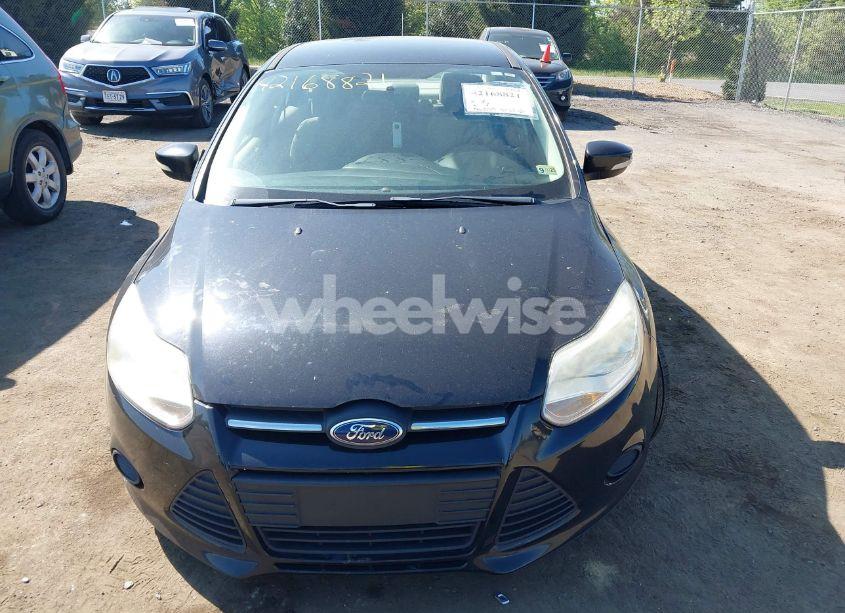 Photo 13 of 2013 Ford Focus SE (VIN 1FADP3F27DL330672)