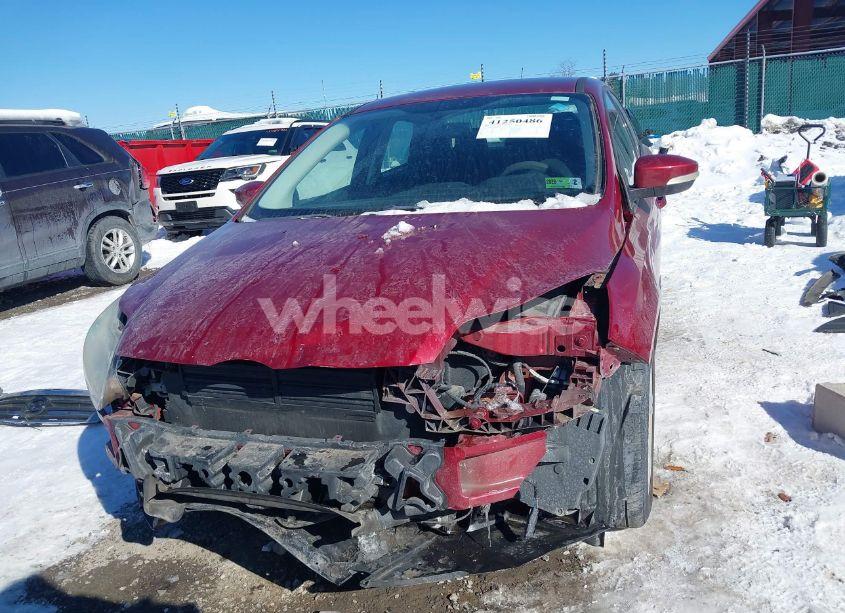 Photo 13 of 2013 Ford Focus SE (VIN 1FADP3F27DL331529)