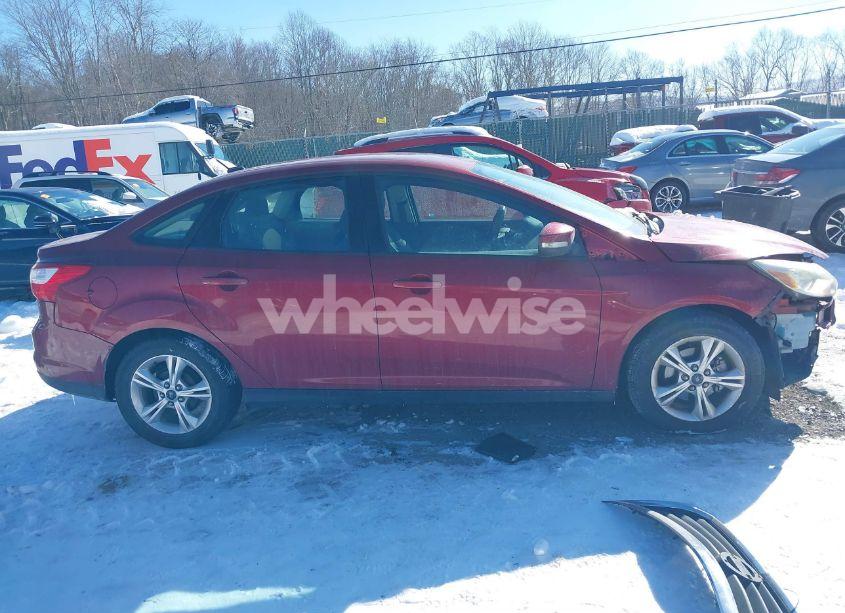 Photo 14 of 2013 Ford Focus SE (VIN 1FADP3F27DL331529)