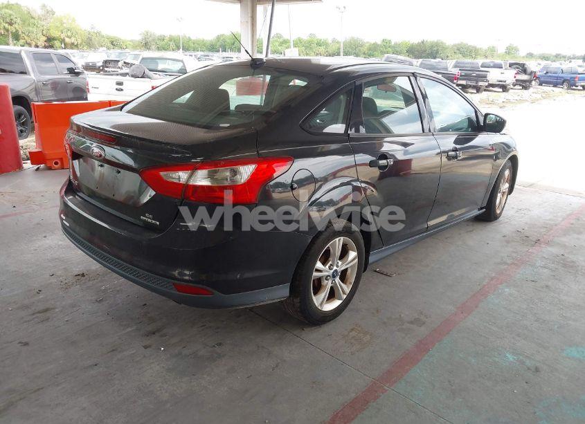 Photo 4 of 2013 Ford Focus SE (VIN 1FADP3F27DL343387)
