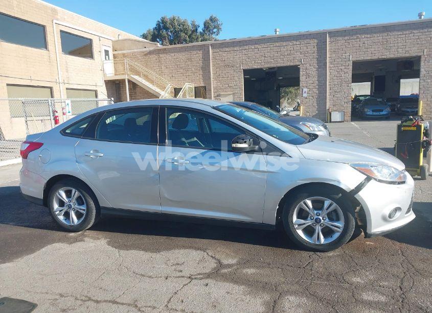 Photo 13 of 2013 Ford Focus SE (VIN 1FADP3F27DL354101)