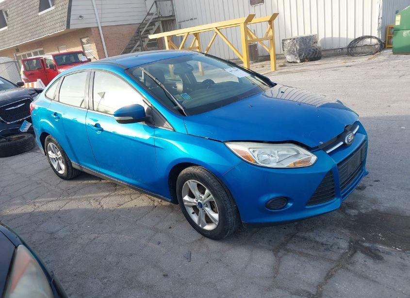 2013 Ford Focus SE (VIN 1FADP3F27DL360366) main photo