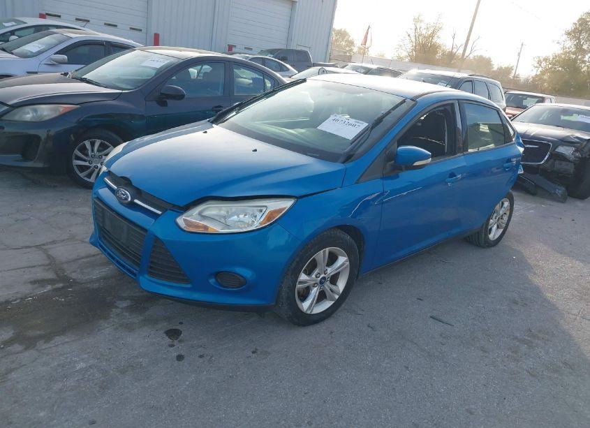 Photo 2 of 2013 Ford Focus SE (VIN 1FADP3F27DL360366)