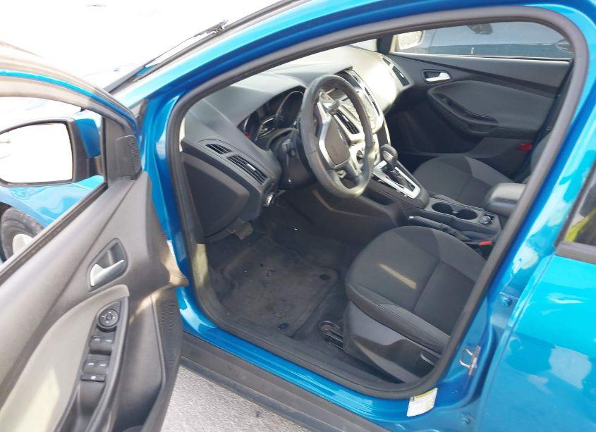 Photo 5 of 2013 Ford Focus SE (VIN 1FADP3F27DL360366)