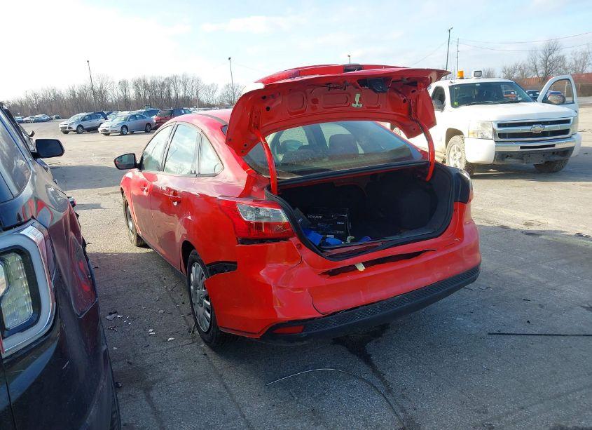 Photo 3 of 2013 Ford Focus SE (VIN 1FADP3F27DL371092)