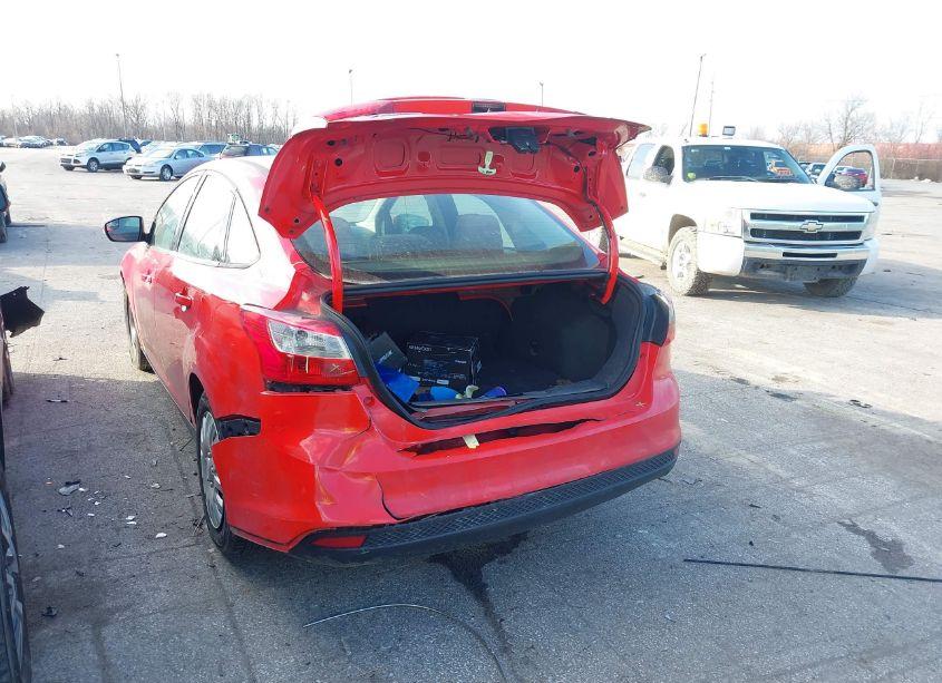 Photo 6 of 2013 Ford Focus SE (VIN 1FADP3F27DL371092)