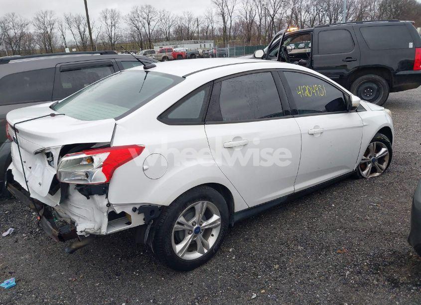 Photo 4 of 2013 Ford Focus SE (VIN 1FADP3F27DL376468)
