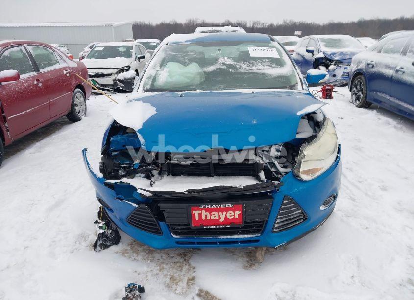 Photo 12 of 2014 Ford Focus SE (VIN 1FADP3F27EL107307)