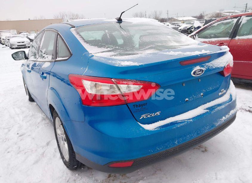 Photo 3 of 2014 Ford Focus SE (VIN 1FADP3F27EL107307)