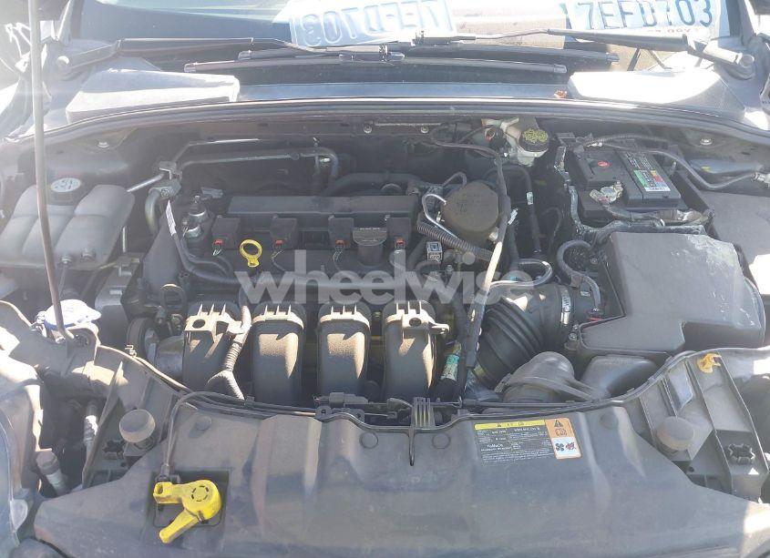 Photo 10 of 2014 Ford Focus SE (VIN 1FADP3F27EL111583)