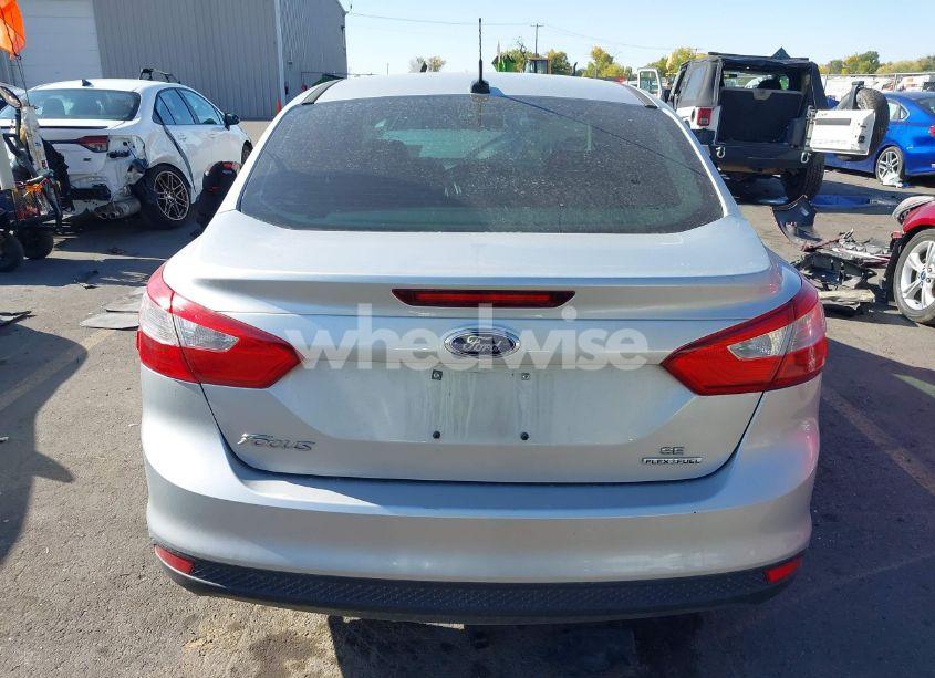 Photo 16 of 2014 Ford Focus SE (VIN 1FADP3F27EL133115)
