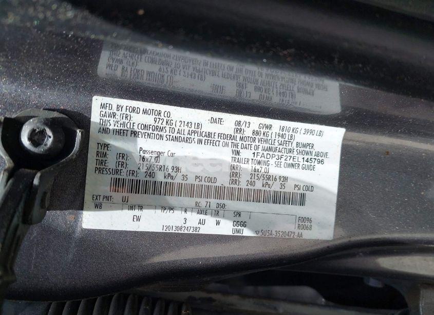 Photo 9 of 2014 Ford Focus SE (VIN 1FADP3F27EL145796)