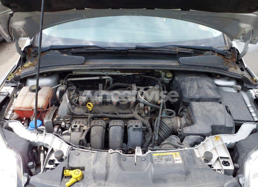 Photo 10 of 2014 Ford Focus SE (VIN 1FADP3F27EL154093)