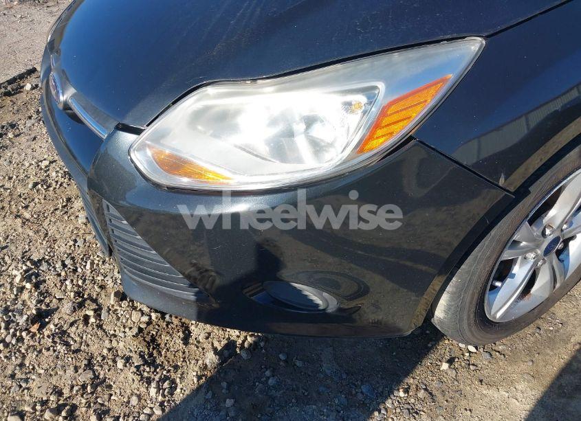 Photo 12 of 2014 Ford Focus SE (VIN 1FADP3F27EL190205)