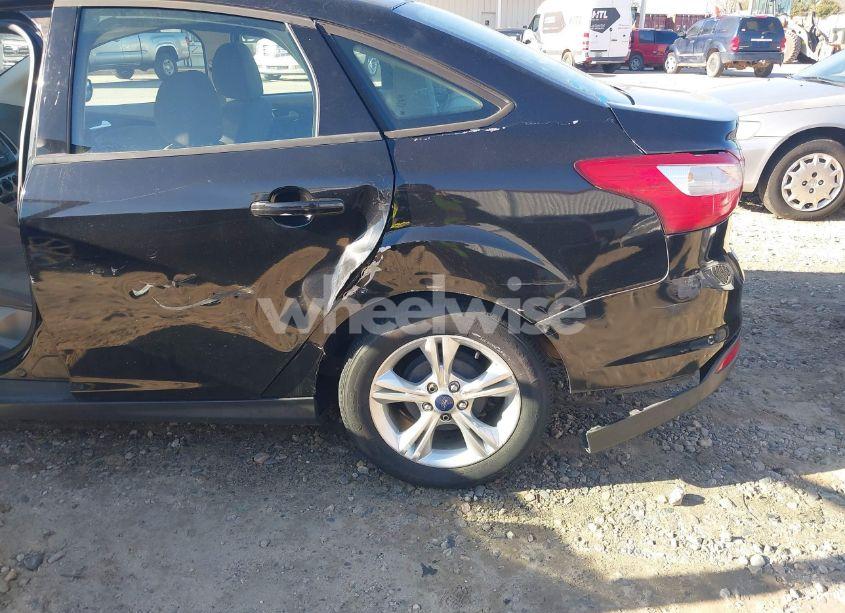 Photo 6 of 2014 Ford Focus SE (VIN 1FADP3F27EL190205)