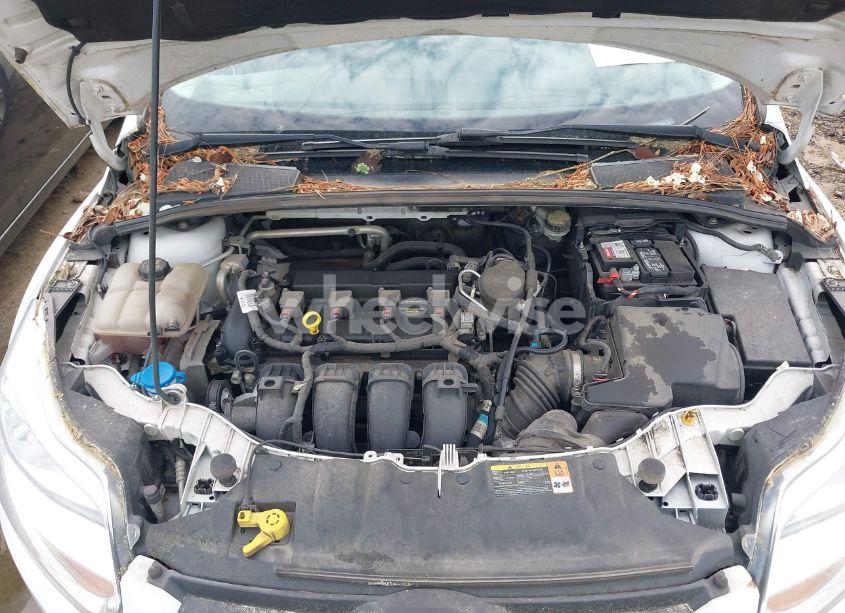 Photo 10 of 2014 Ford Focus SE (VIN 1FADP3F27EL215703)