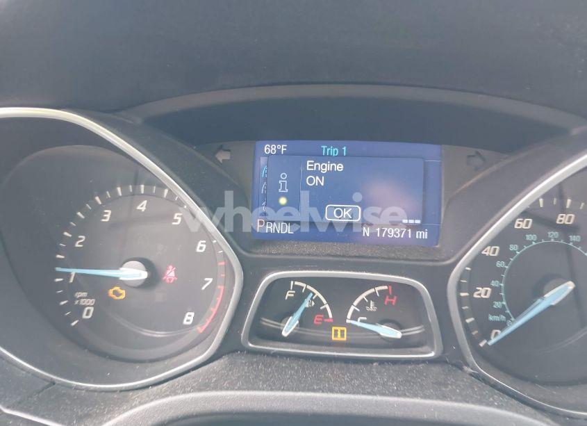 Photo 7 of 2014 Ford Focus SE (VIN 1FADP3F27EL215703)