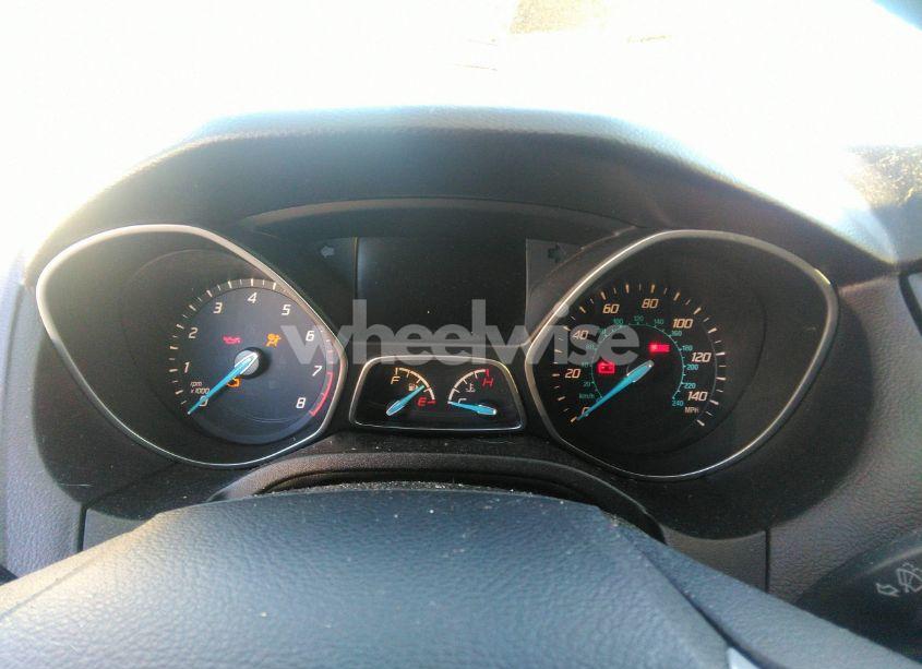 Photo 7 of 2014 Ford Focus SE (VIN 1FADP3F27EL217578)