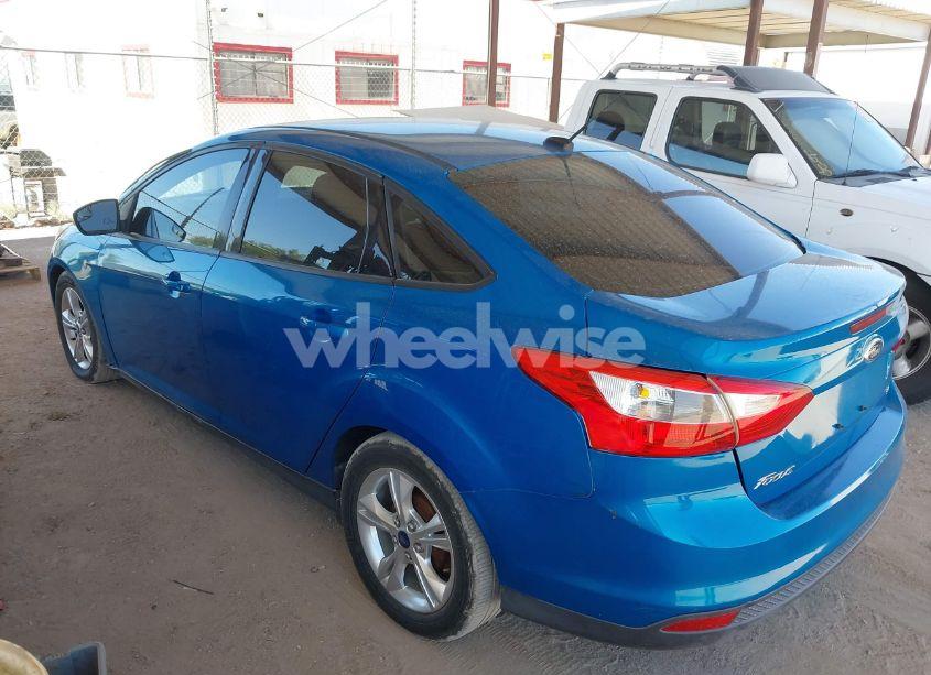 Photo 3 of 2014 Ford Focus SE (VIN 1FADP3F27EL219251)
