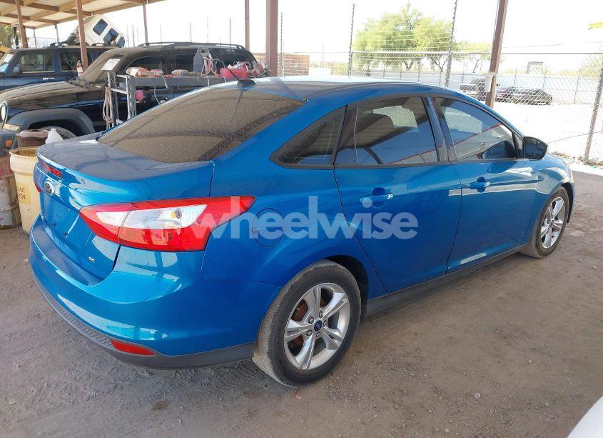 Photo 4 of 2014 Ford Focus SE (VIN 1FADP3F27EL219251)