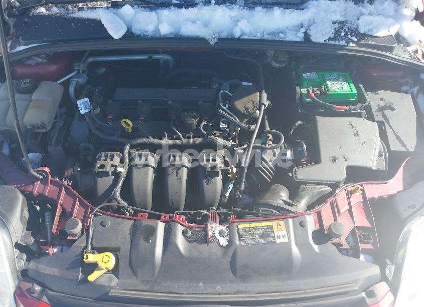 Photo 10 of 2014 Ford Focus SE (VIN 1FADP3F27EL240178)