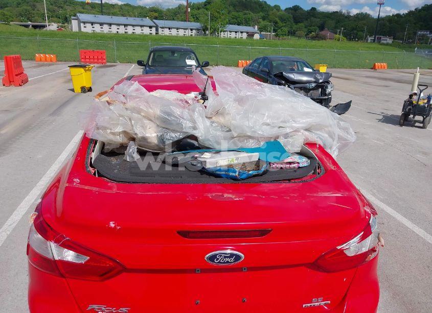 Photo 6 of 2014 Ford Focus SE (VIN 1FADP3F27EL295441)