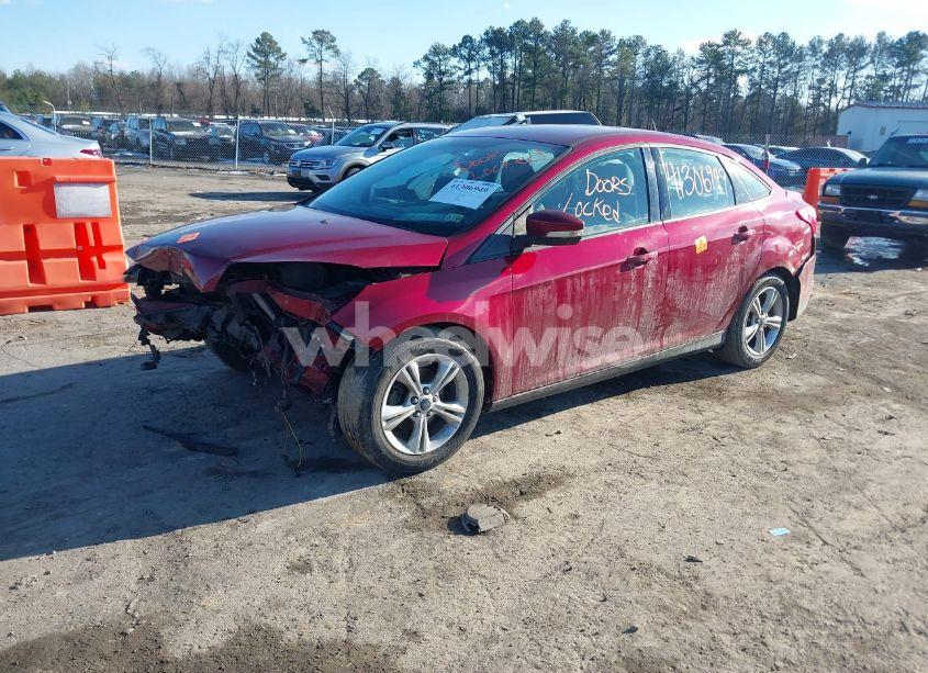 Photo 2 of 2014 Ford Focus SE (VIN 1FADP3F27EL307345)