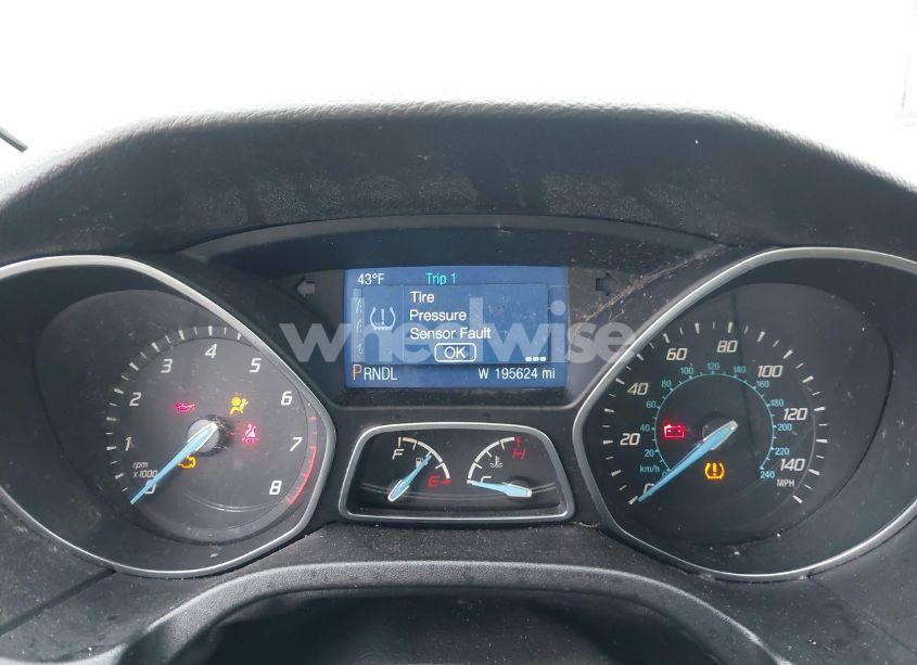 Photo 15 of 2014 Ford Focus SE (VIN 1FADP3F27EL308897)