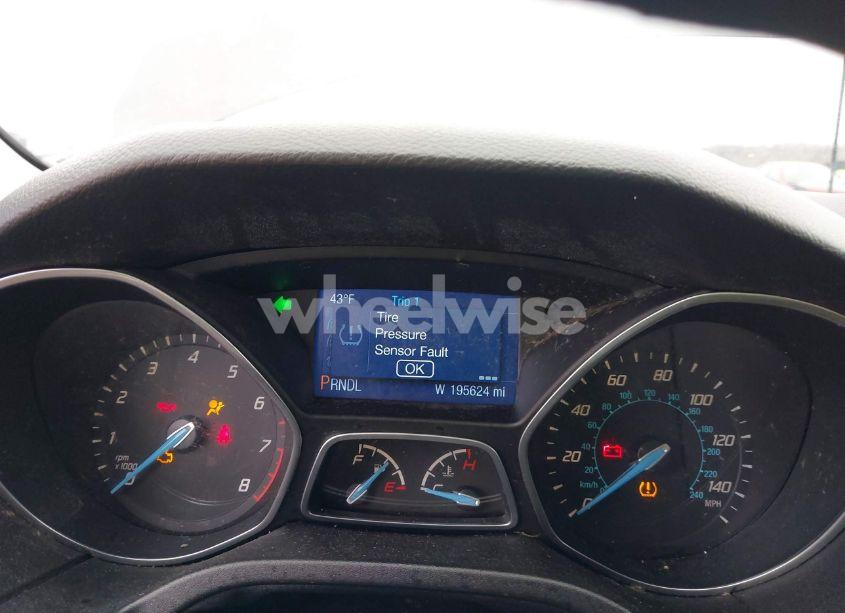 Photo 7 of 2014 Ford Focus SE (VIN 1FADP3F27EL308897)