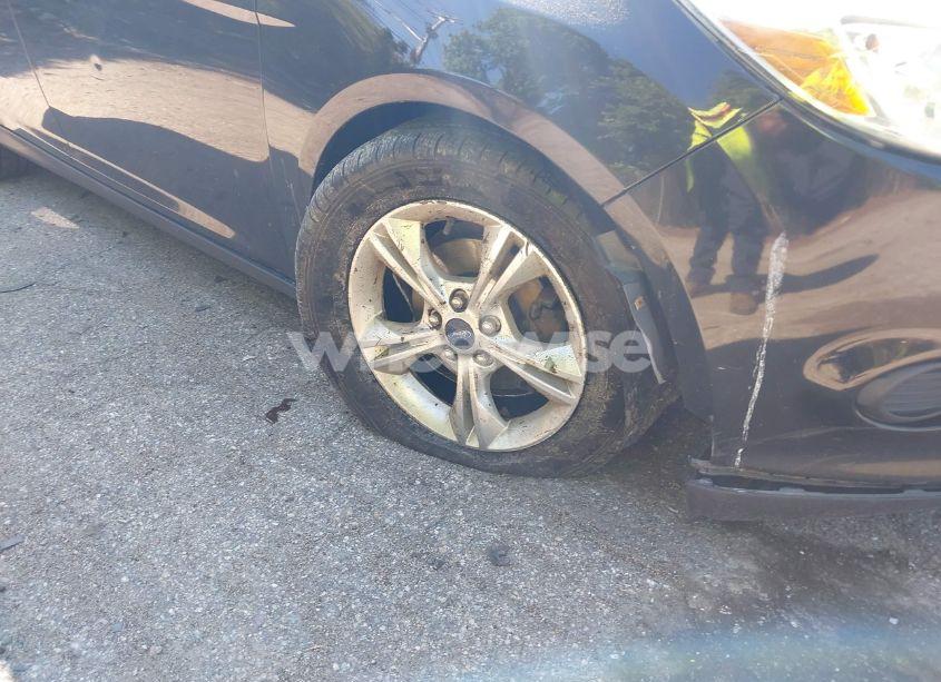 Photo 6 of 2014 Ford Focus SE (VIN 1FADP3F27EL344010)