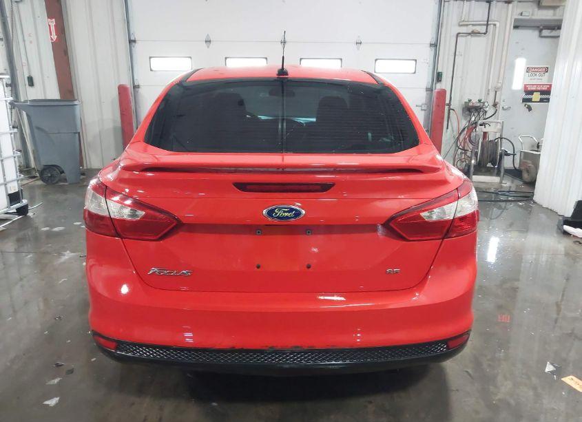 Photo 16 of 2014 Ford Focus SE (VIN 1FADP3F27EL344069)
