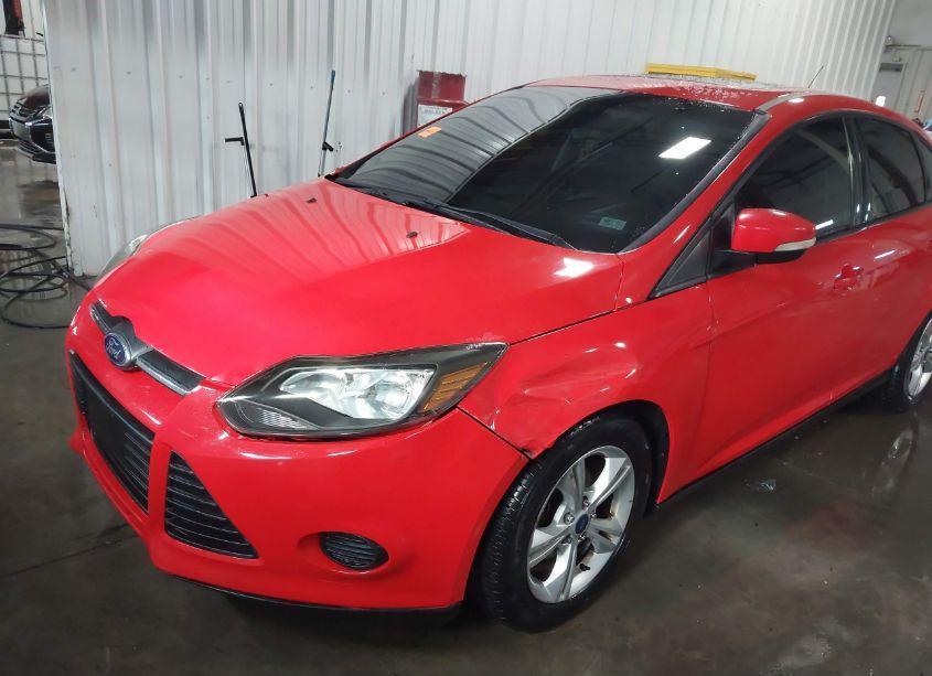 Photo 6 of 2014 Ford Focus SE (VIN 1FADP3F27EL344069)