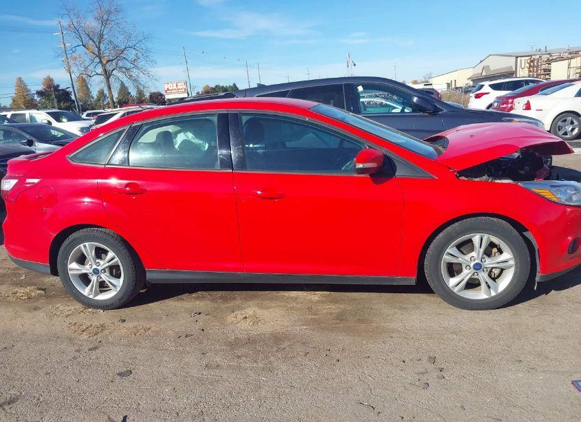 Photo 13 of 2014 Ford Focus SE (VIN 1FADP3F27EL349661)