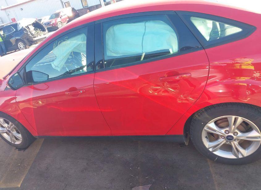 Photo 14 of 2014 Ford Focus SE (VIN 1FADP3F27EL349661)