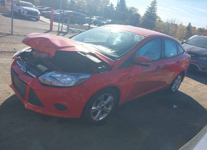 Photo 2 of 2014 Ford Focus SE (VIN 1FADP3F27EL349661)