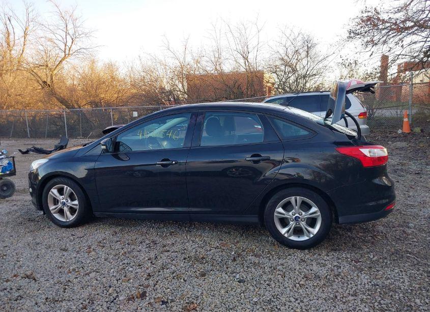 Photo 14 of 2014 Ford Focus SE (VIN 1FADP3F27EL388976)