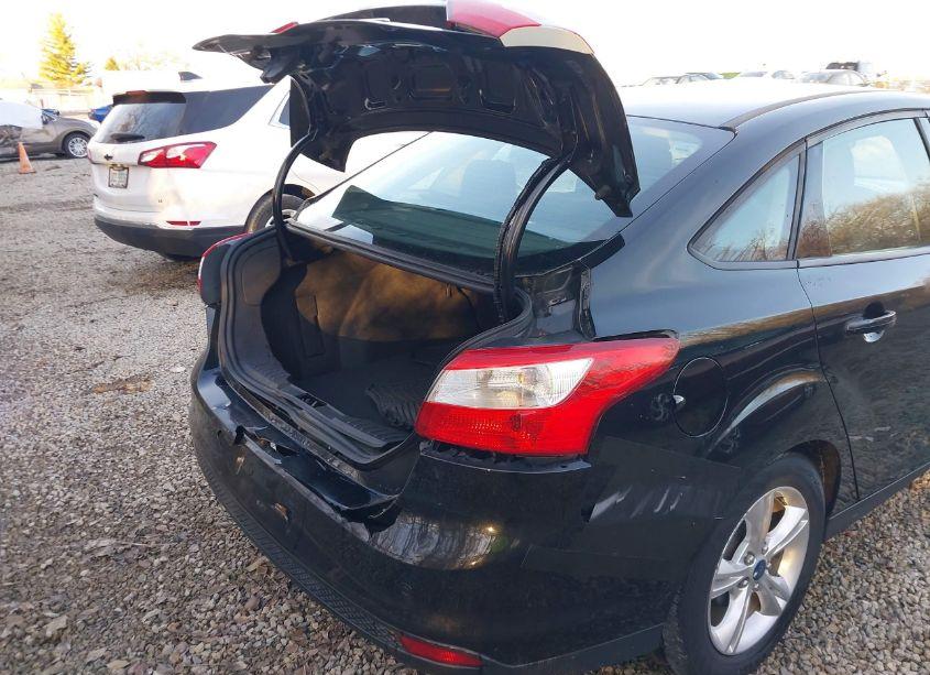 Photo 19 of 2014 Ford Focus SE (VIN 1FADP3F27EL388976)