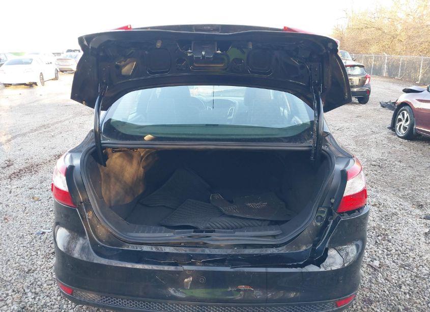 Photo 6 of 2014 Ford Focus SE (VIN 1FADP3F27EL388976)