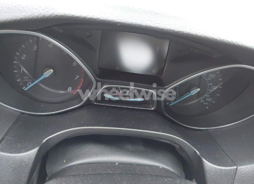 Photo 7 of 2014 Ford Focus SE (VIN 1FADP3F27EL437108)