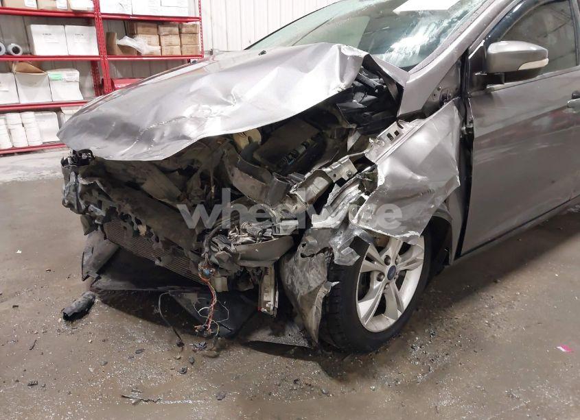 Photo 6 of 2014 Ford Focus SE (VIN 1FADP3F27EL443331)