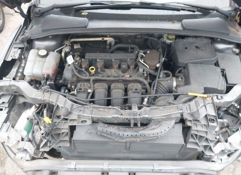 Photo 10 of 2014 Ford Focus SE (VIN 1FADP3F27EL447296)