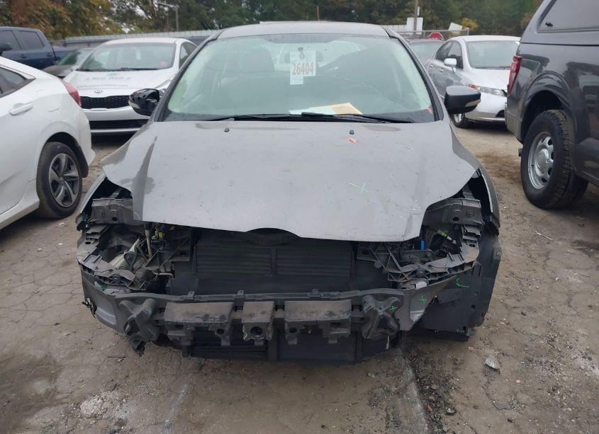 Photo 6 of 2014 Ford Focus SE (VIN 1FADP3F27EL447296)