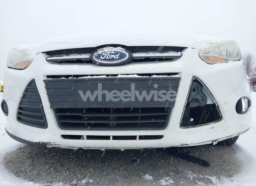 Photo 12 of 2014 Ford Focus SE (VIN 1FADP3F27EL447427)