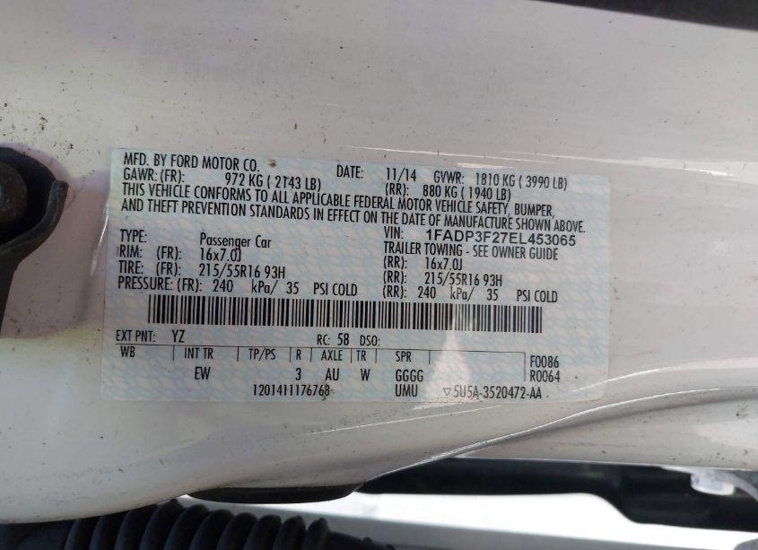 Photo 9 of 2014 Ford Focus SE (VIN 1FADP3F27EL453065)