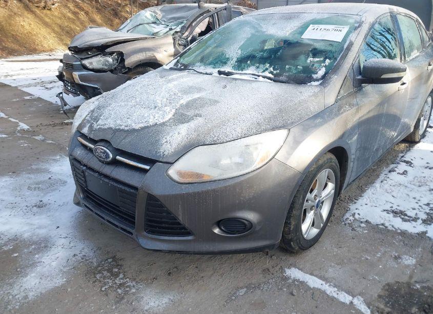 Photo 15 of 2014 Ford Focus SE (VIN 1FADP3F27EL459240)