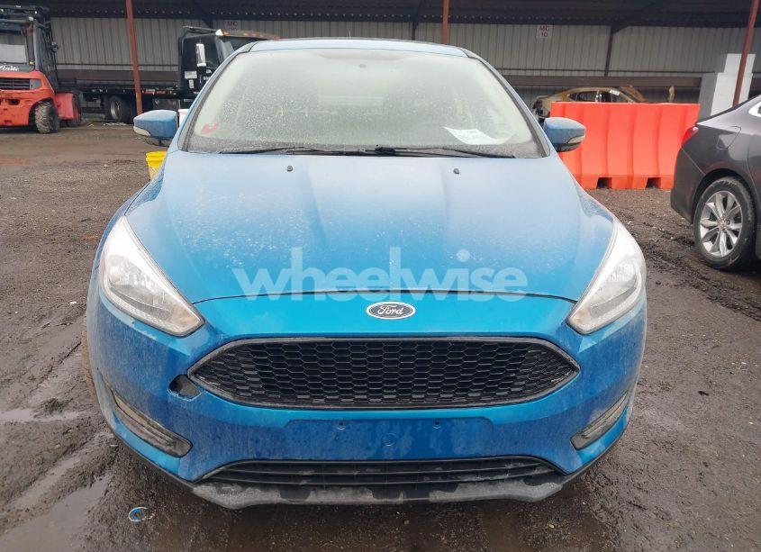 Photo 12 of 2015 Ford Focus SE (VIN 1FADP3F27FL200927)