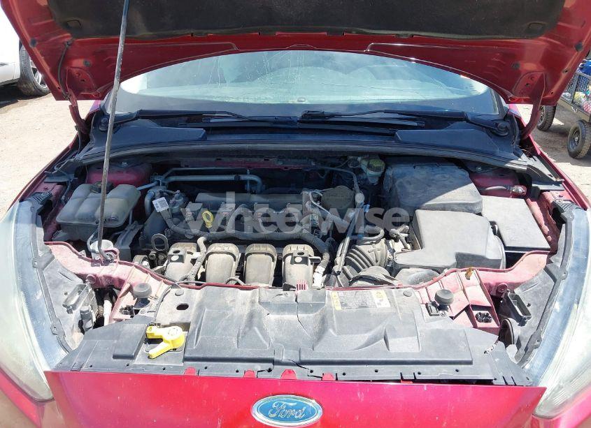 Photo 10 of 2015 Ford Focus SE (VIN 1FADP3F27FL210700)