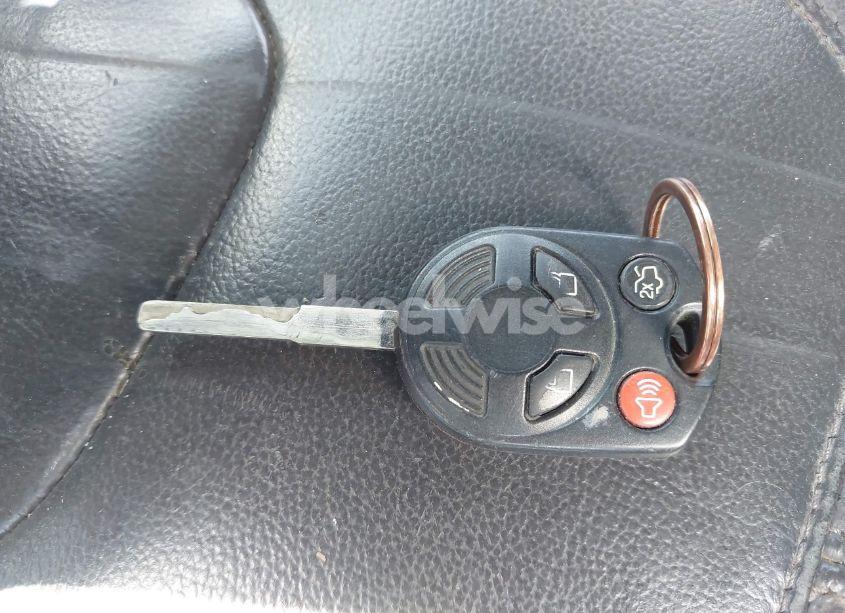 Photo 11 of 2015 Ford Focus SE (VIN 1FADP3F27FL210700)