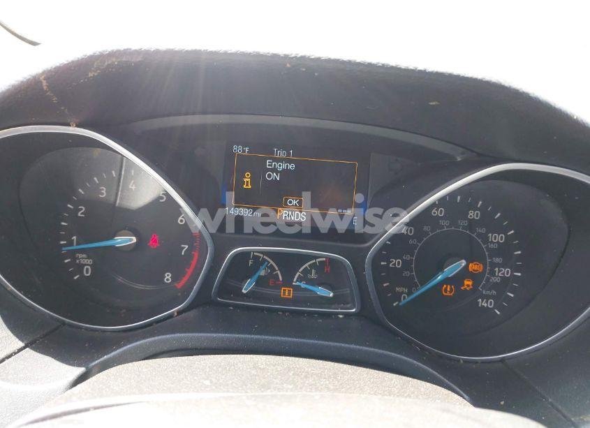 Photo 7 of 2015 Ford Focus SE (VIN 1FADP3F27FL210700)
